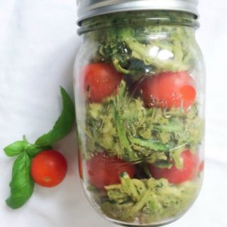 Want a light and healthy meal to bring to work? Check out my recipe for Zoodles with Avocado Pesto in a Jar. It's filling, healthy and super cute!